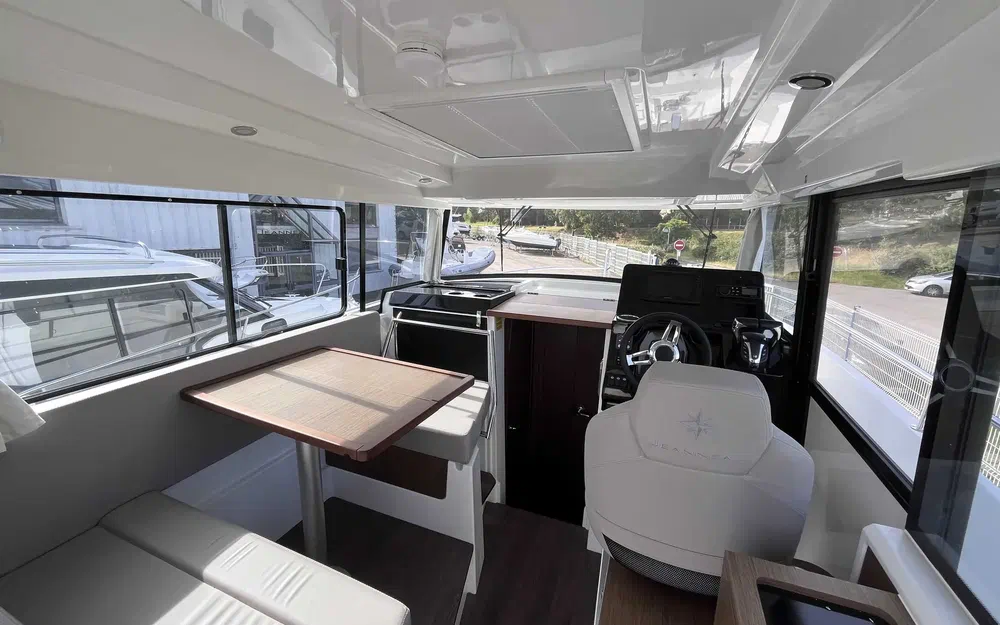slider 2 Jeanneau Merry Fisher 895 Sport