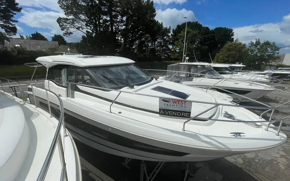 slider 1 Jeanneau NC 37