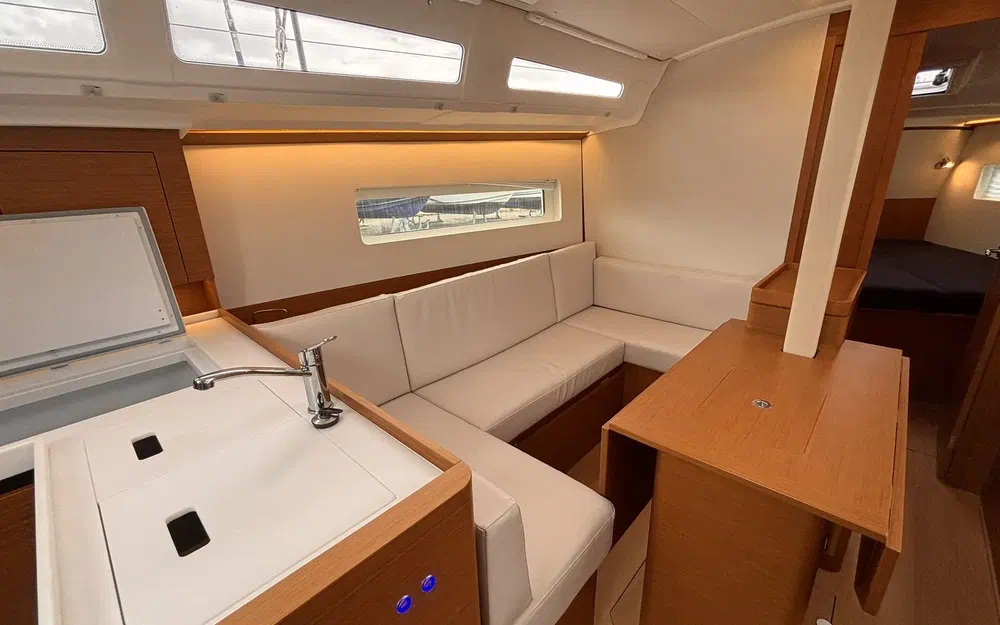 slider 14 Jeanneau Sun Odyssey 380
