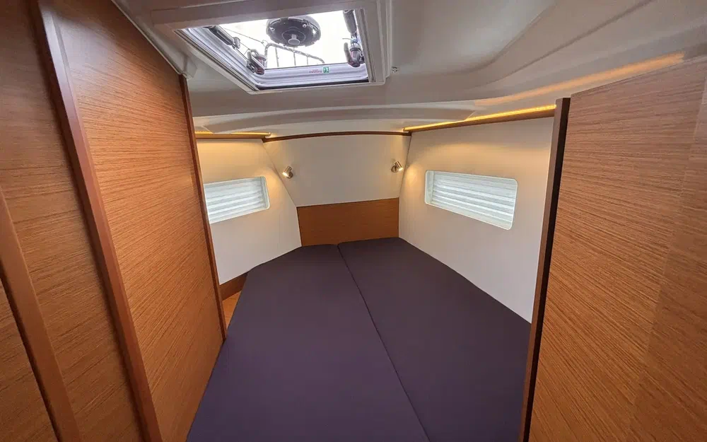 slider 17 Jeanneau Sun Odyssey 380