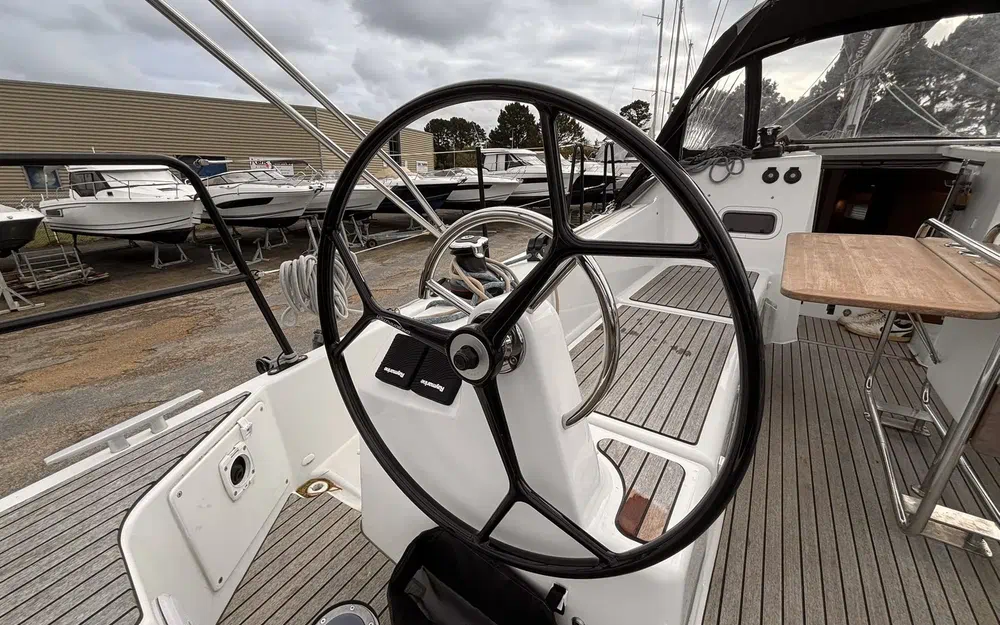 slider 8 Jeanneau Sun Odyssey 380