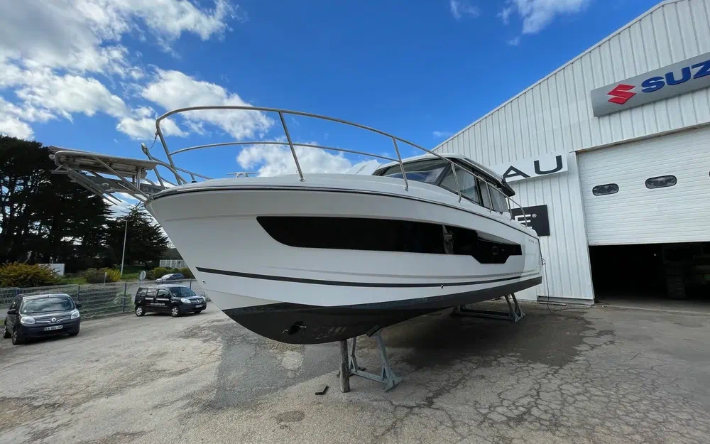 slider 1 Jeanneau Merry Fisher 1095 coupé