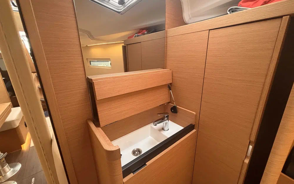 slider 17 Jeanneau Sun Odyssey 410