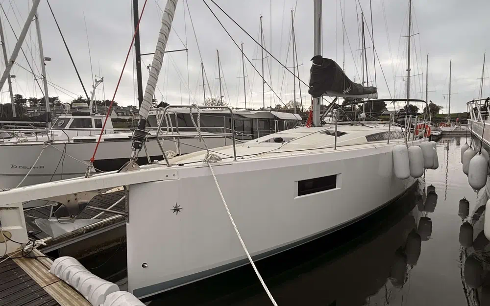 slider 2 Jeanneau Sun Odyssey 410