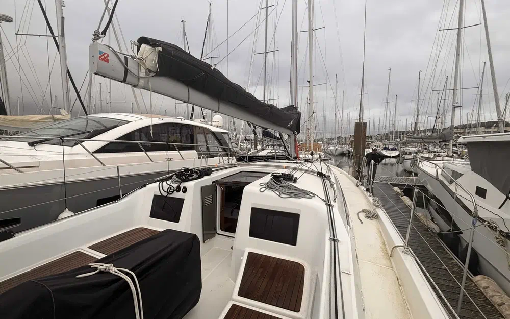slider 6 Jeanneau Sun Odyssey 410