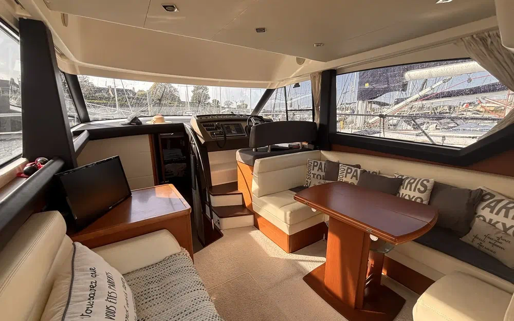 slider 12 Prestige Yachts 400 Fly