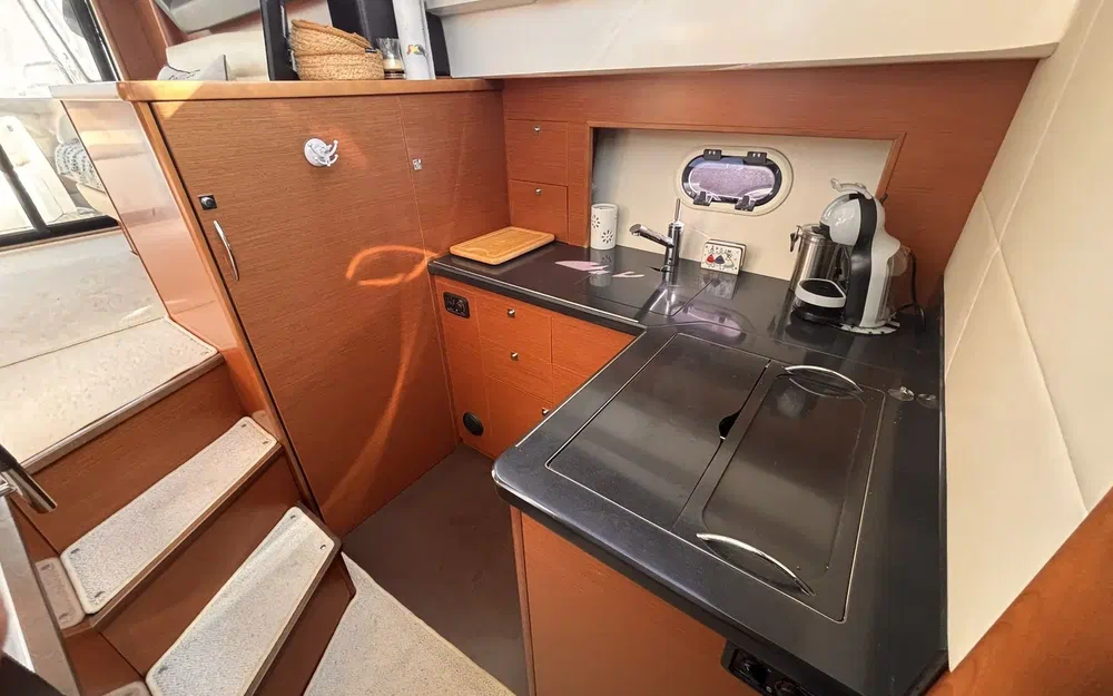 slider 17 Prestige Yachts 400 Fly