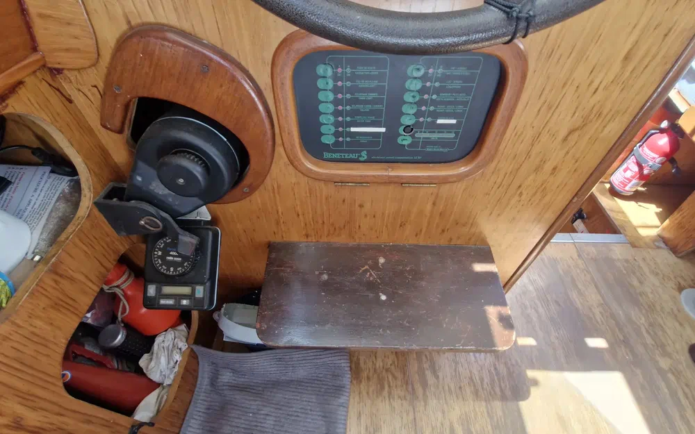 slider 7 Beneteau Antares 730