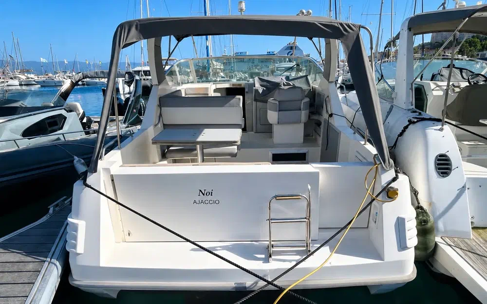 slider 0 Cranchi 32 Cruiser