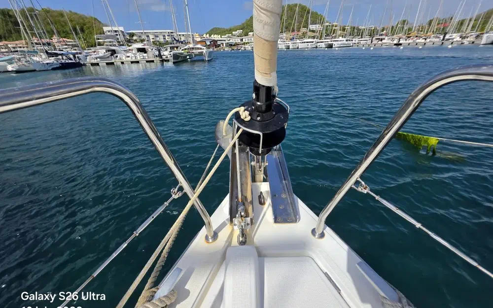 slider 10 Beneteau Oceanis 38 Cruiser