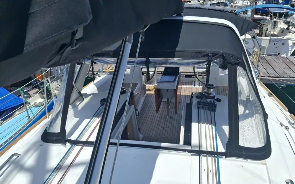 slider 13 Beneteau Oceanis 38 Cruiser