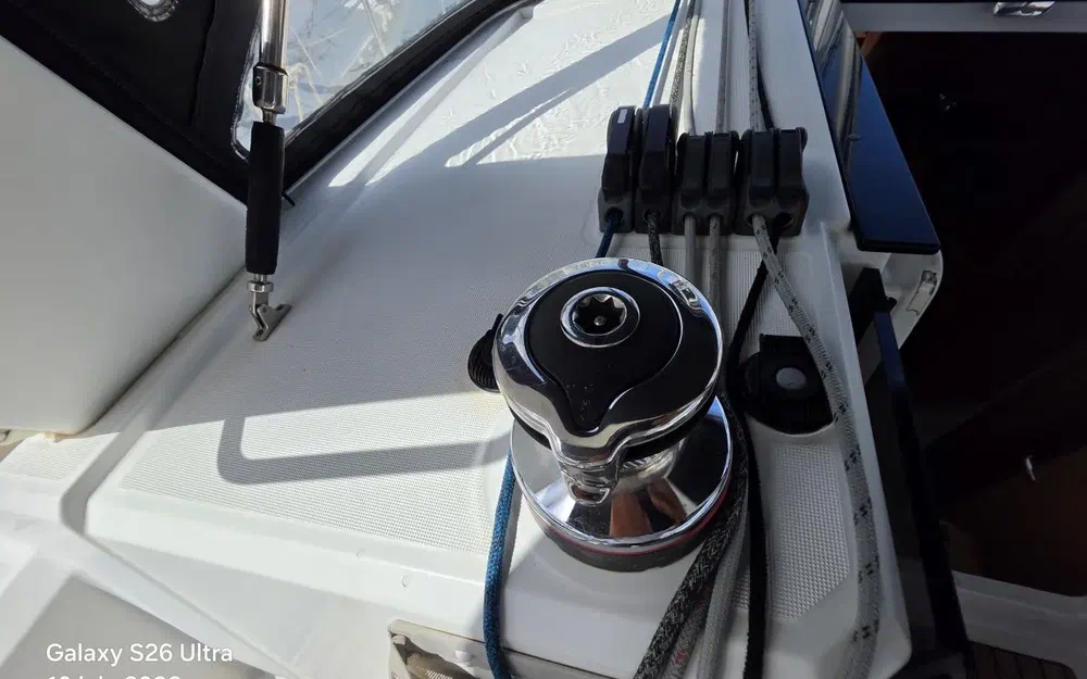 slider 16 Beneteau Oceanis 38 Cruiser