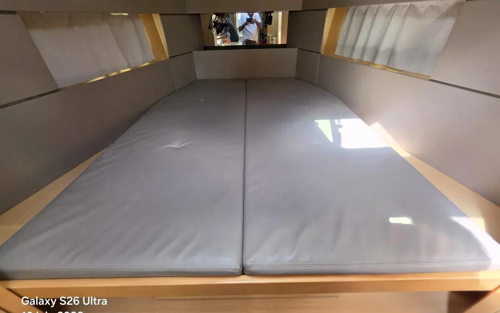 slider 19 Beneteau Oceanis 38 Cruiser