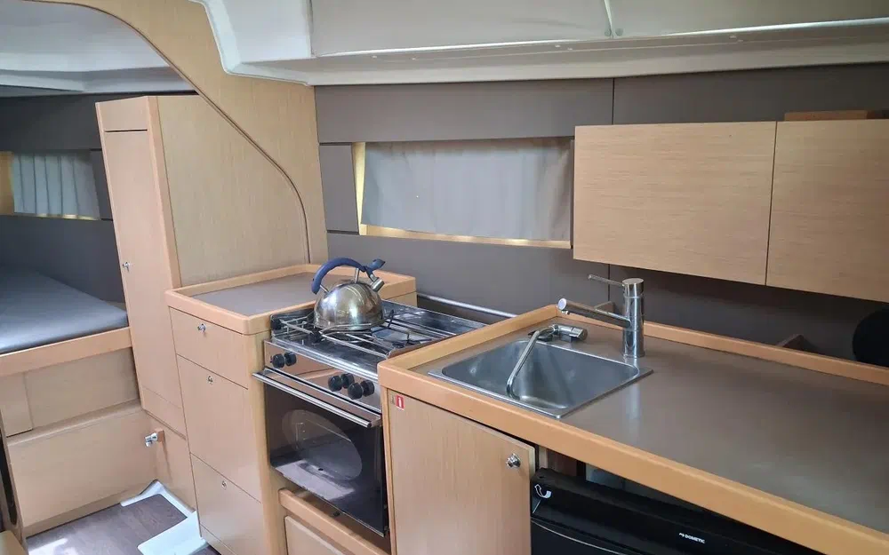slider 24 Beneteau Oceanis 38 Cruiser