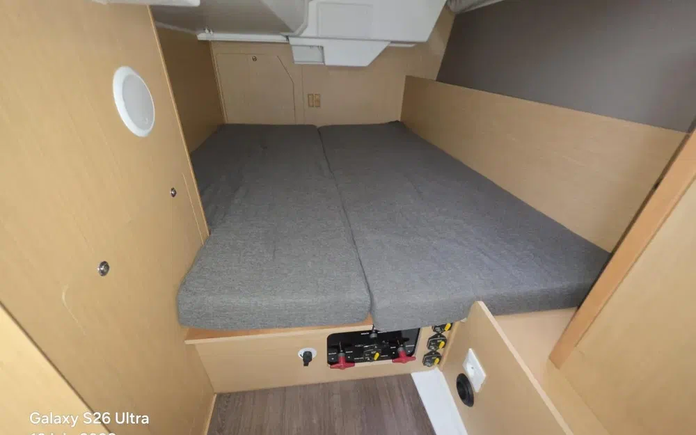 slider 27 Beneteau Oceanis 38 Cruiser