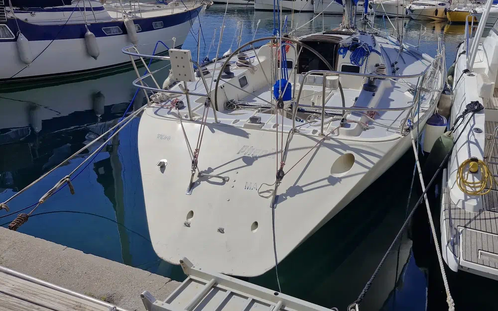 slider 1 X-Yachts X-402