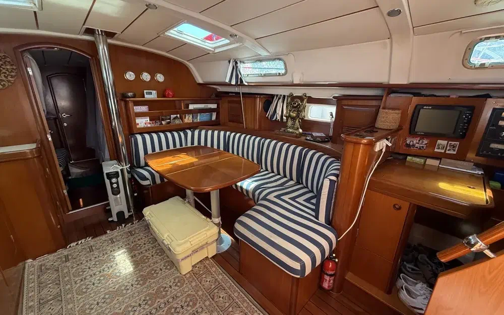 slider 21 Beneteau Oceanis 411