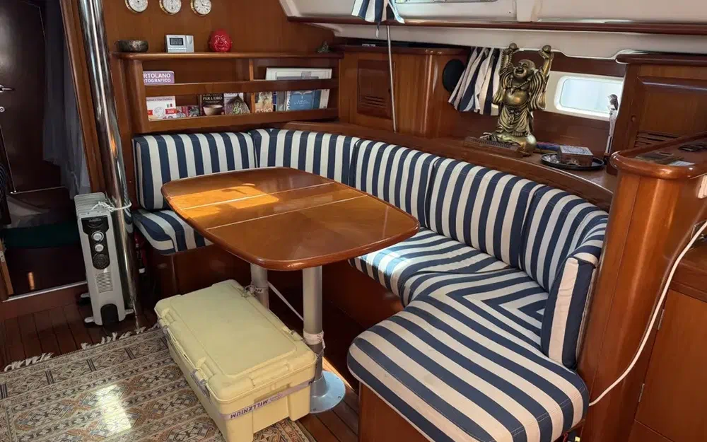 slider 23 Beneteau Oceanis 411