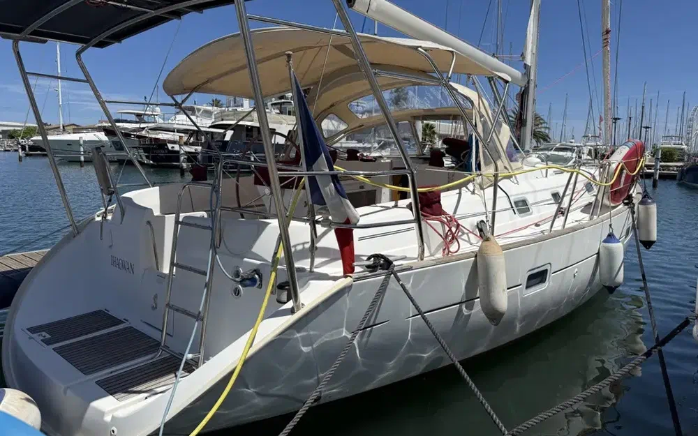 slider 3 Beneteau Oceanis 411