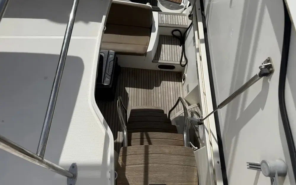 slider 13 Prestige Yachts 500 Fly