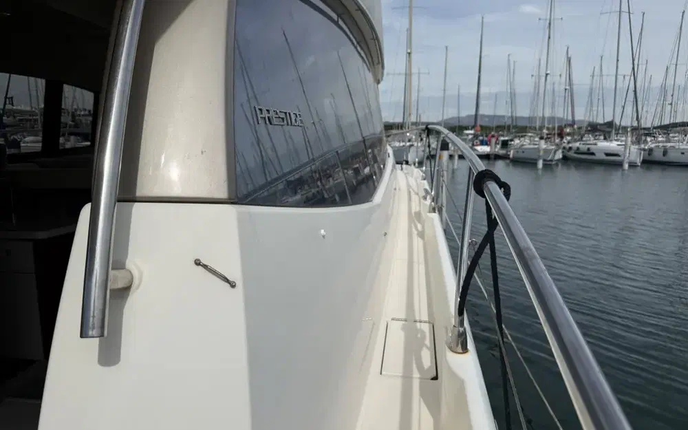 slider 15 Prestige Yachts 500 Fly