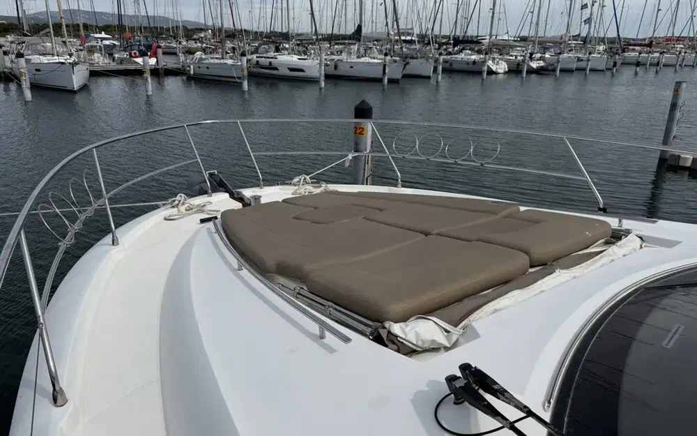 slider 16 Prestige Yachts 500 Fly