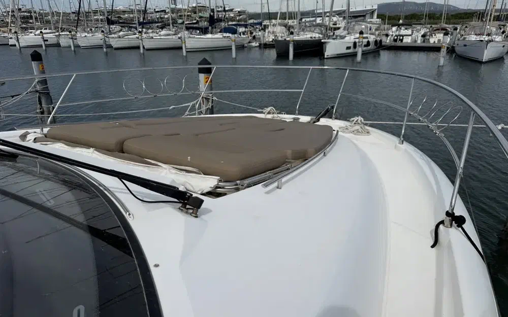slider 17 Prestige Yachts 500 Fly