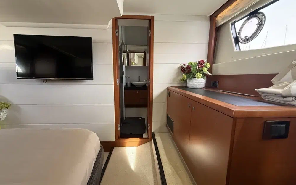 slider 34 Prestige Yachts 500 Fly