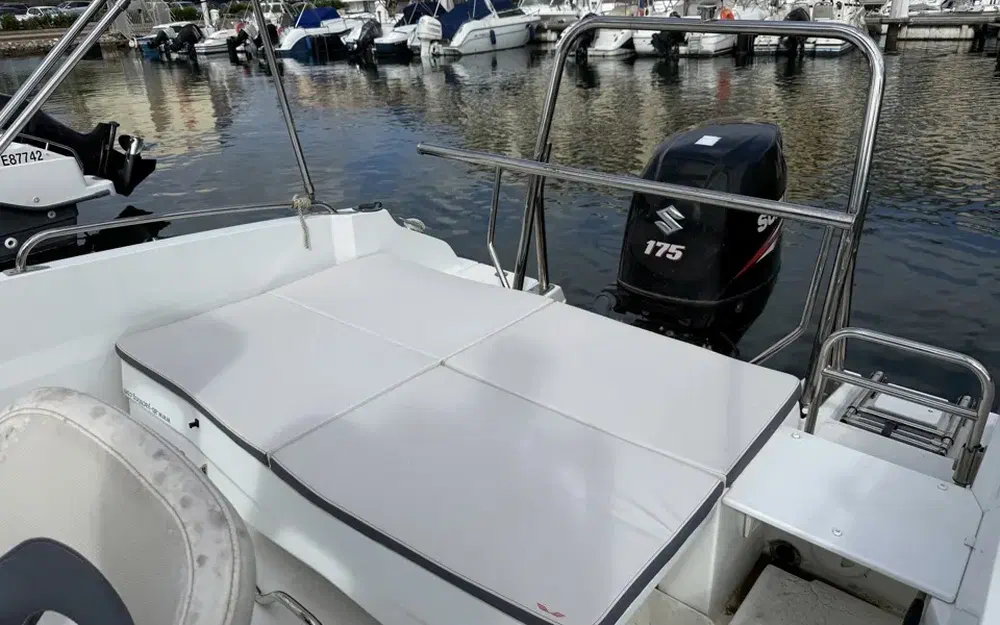 slider 11 Beneteau Flyer 6 SPACEdeck