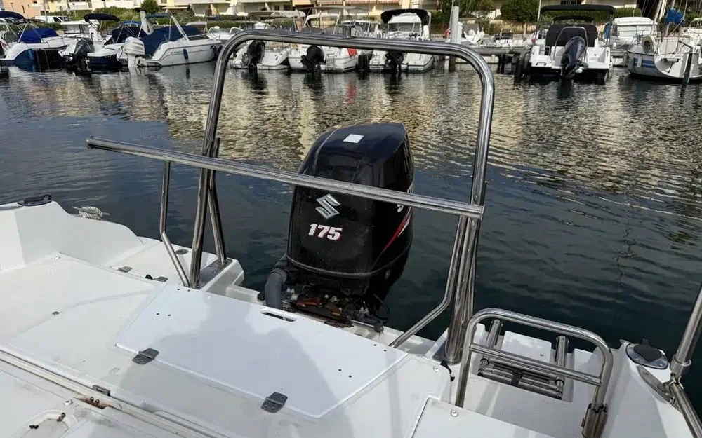 slider 13 Beneteau Flyer 6 SPACEdeck