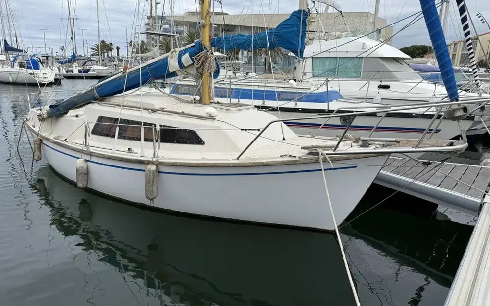 slider 1 Beneteau Baroudeur MK II