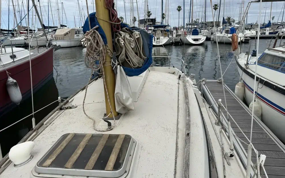 slider 5 Beneteau Baroudeur MK II