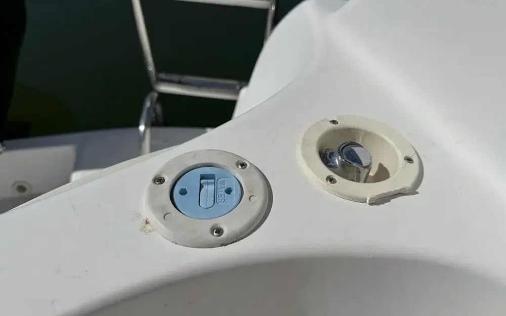 slider 14 Quicksilver 630 Open