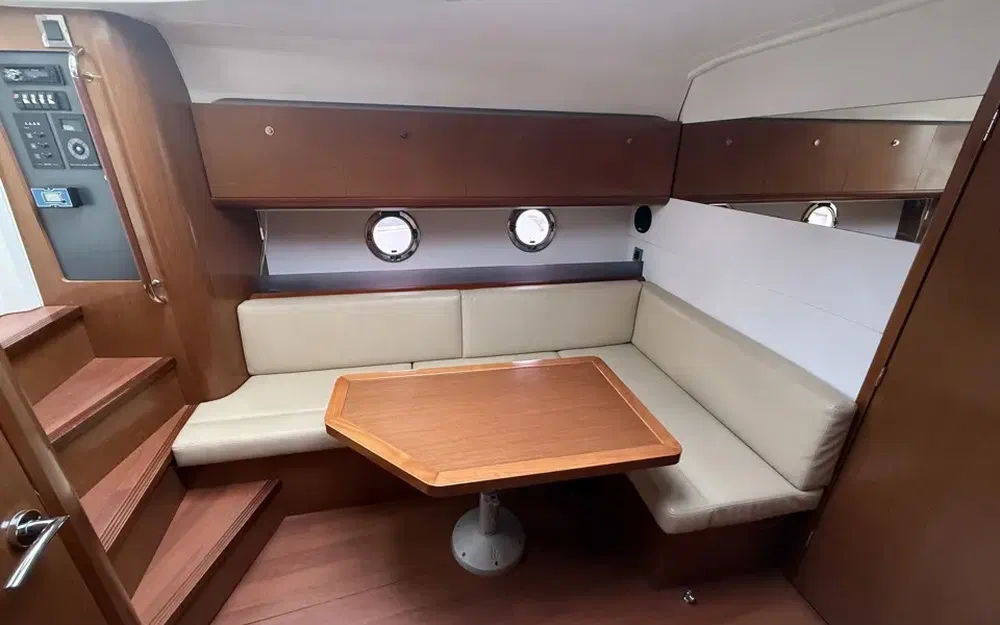 slider 22 Beneteau Gran Turismo 38