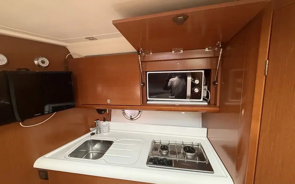 slider 23 Beneteau Gran Turismo 38