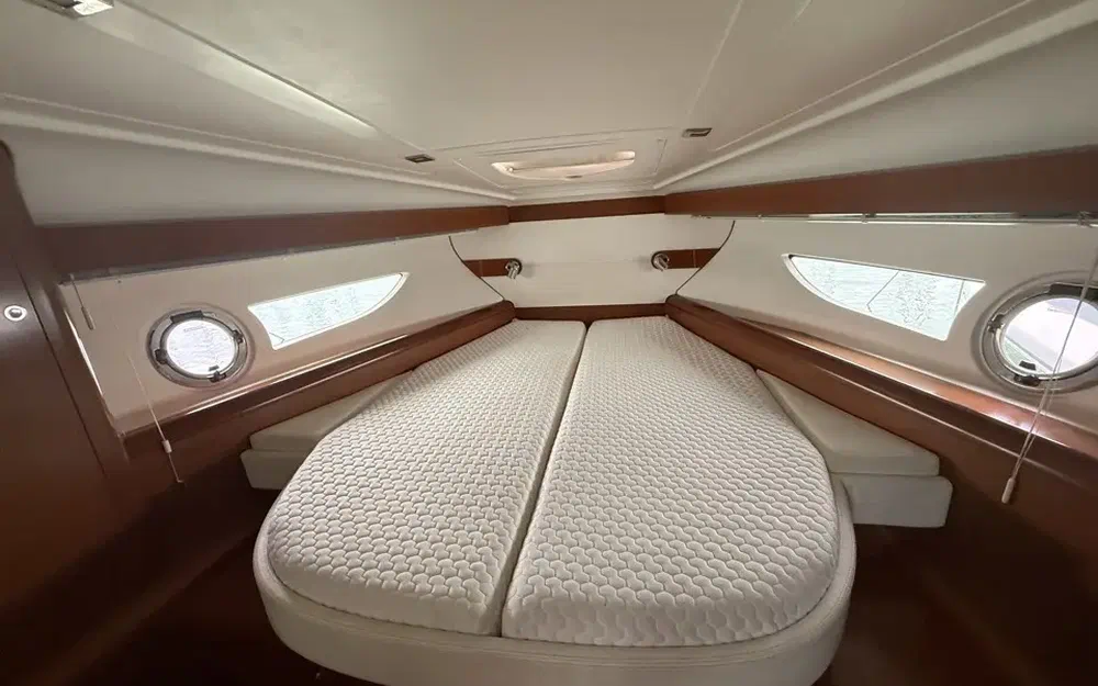 slider 27 Beneteau Gran Turismo 38