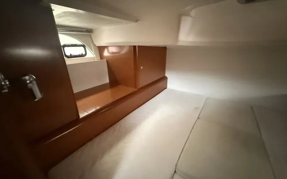 slider 34 Beneteau Gran Turismo 38