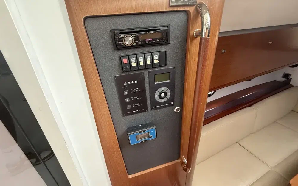 slider 35 Beneteau Gran Turismo 38