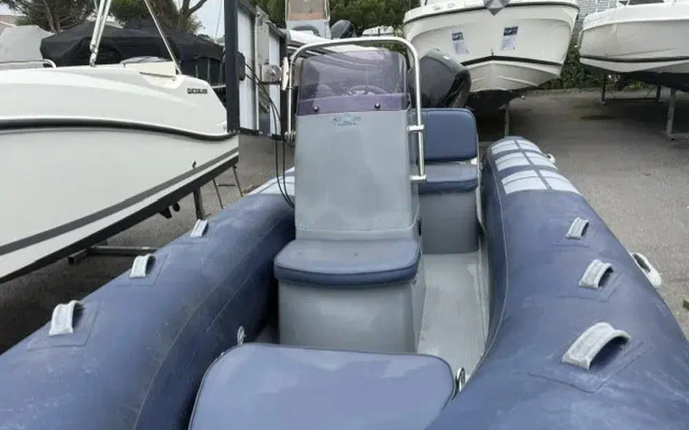 slider 1 Brig Falcon 450
