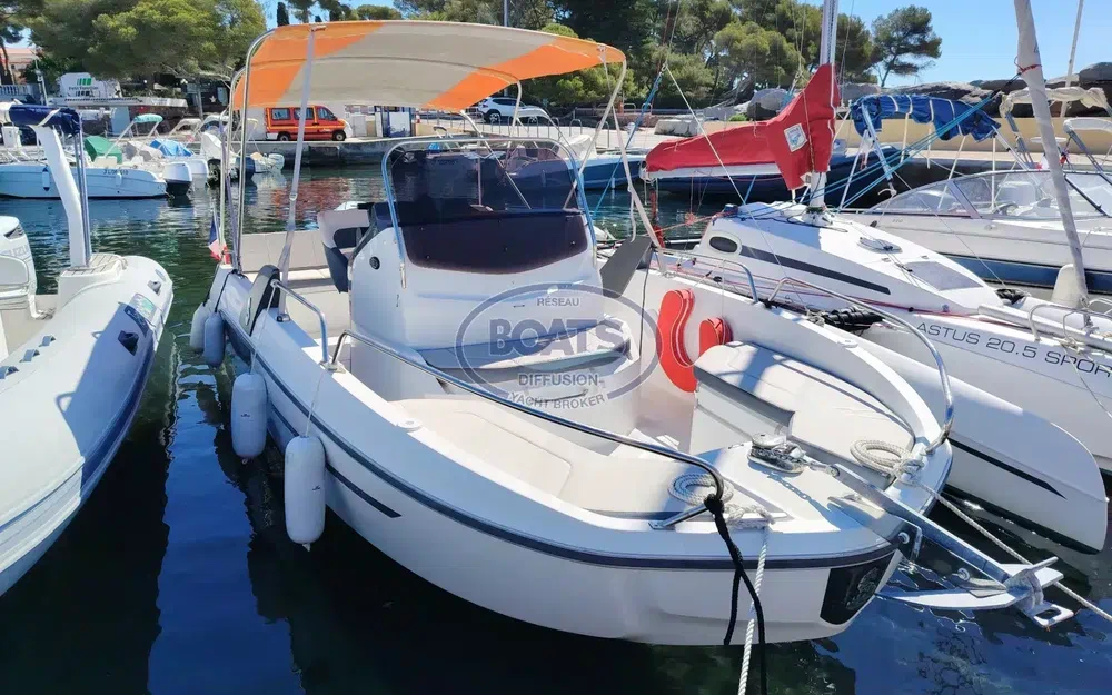 slider 1 Beneteau Flyer 6.6