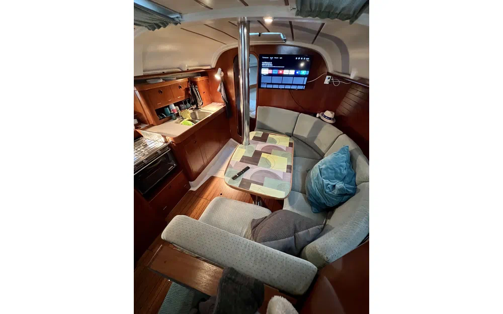 slider 17 Beneteau Oceanis 351