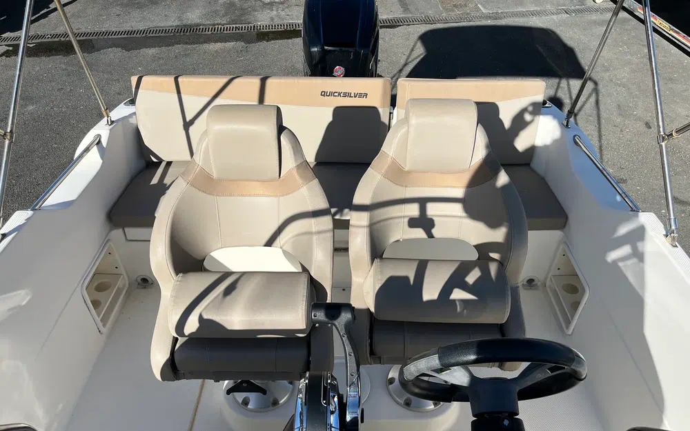 slider 8 Quicksilver Activ 605 Open