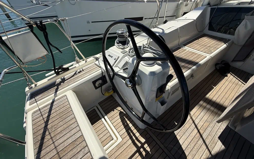 slider 2 Beneteau Oceanis 41.1