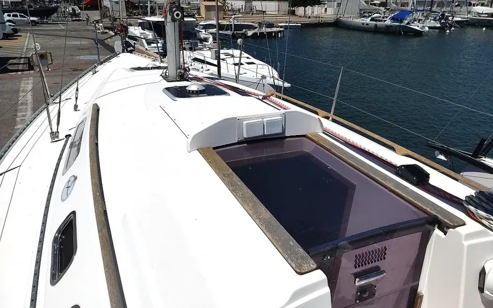 slider 10 Dufour 32 Classic