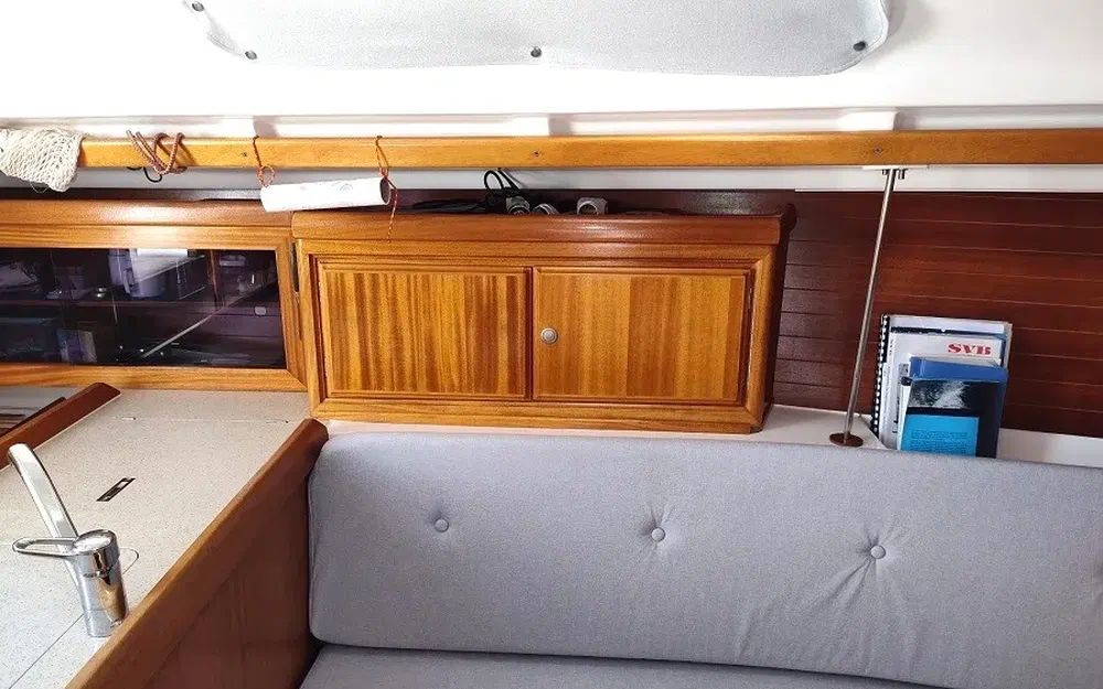 slider 41 Dufour 32 Classic
