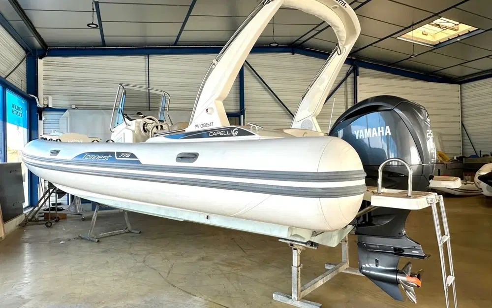 slider 2 Capelli Tempest 775
