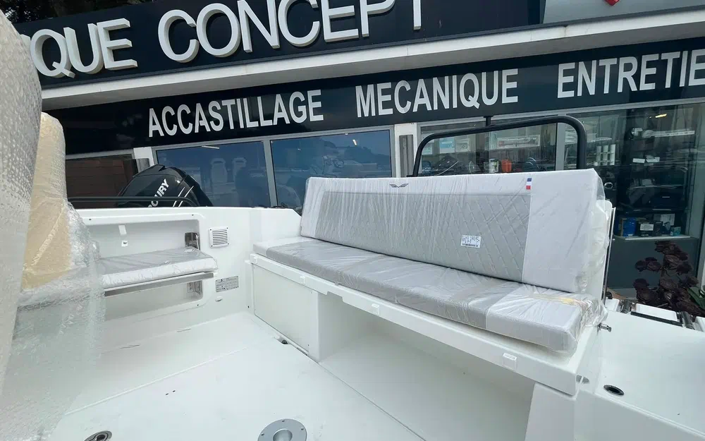 slider 7 Beneteau Flyer 7 SUNdeck