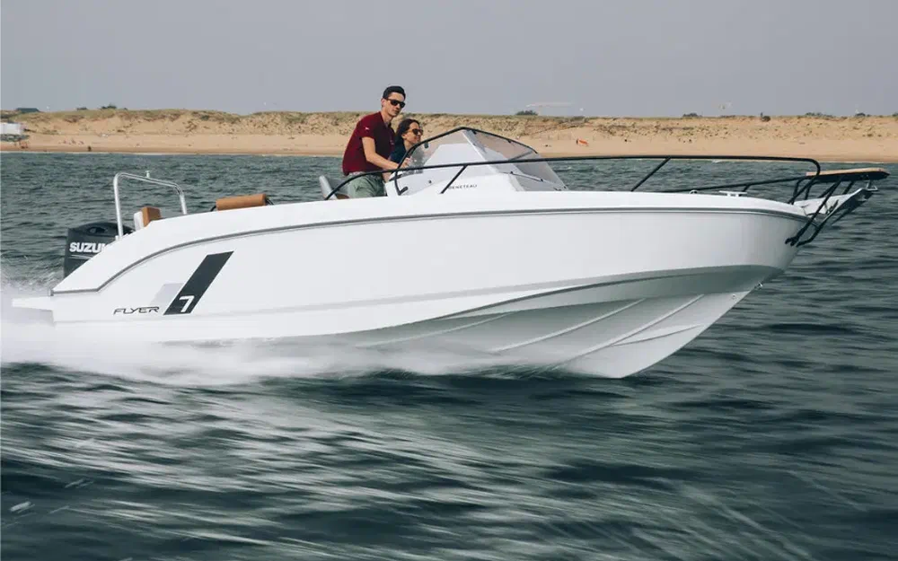 slider 0 Beneteau Flyer 7 SUNdeck