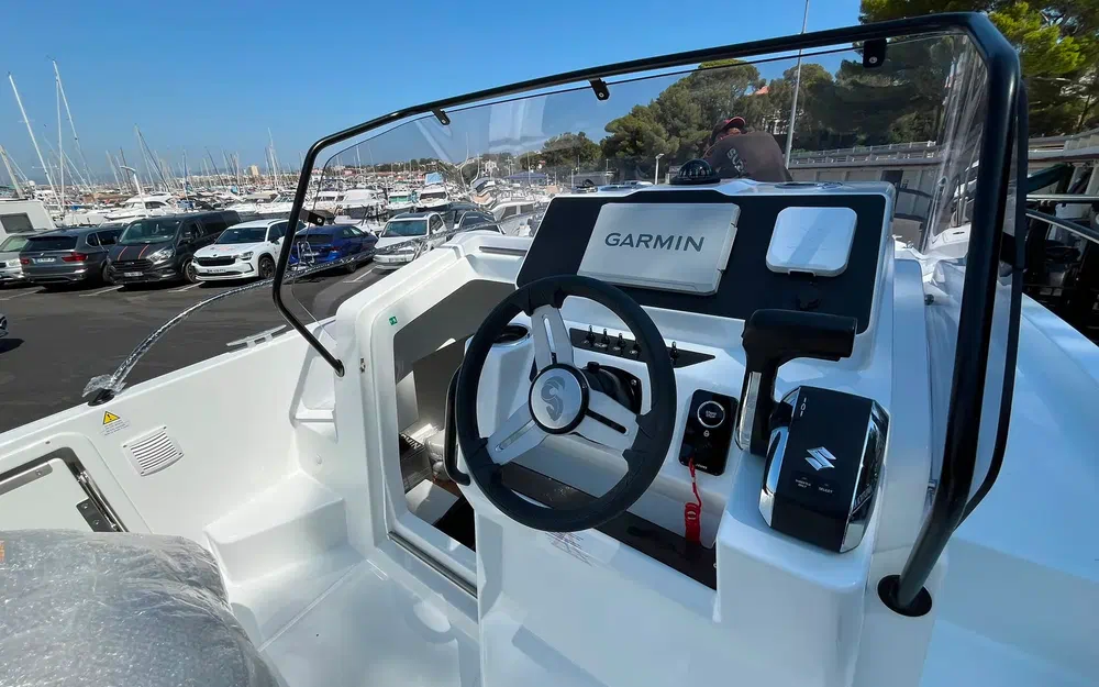 slider 4 Beneteau Flyer 7 SUNdeck