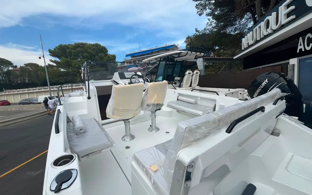 slider 6 Beneteau Flyer 7 SUNdeck
